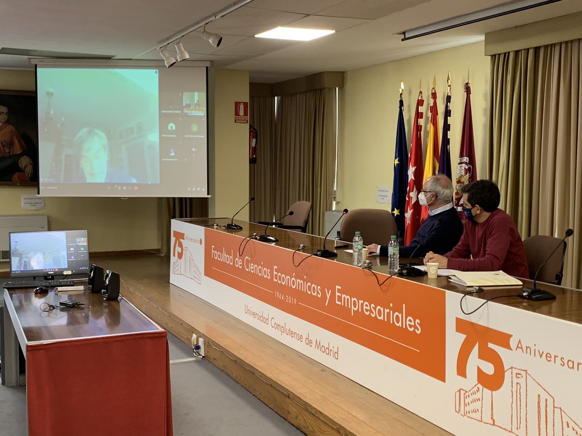 aecoop_ucm's tweet photo. Desde Helsinki el profesor Hagen nos habla del intrusismo en las cooperativas. https://t.co/UKJLsstGAu