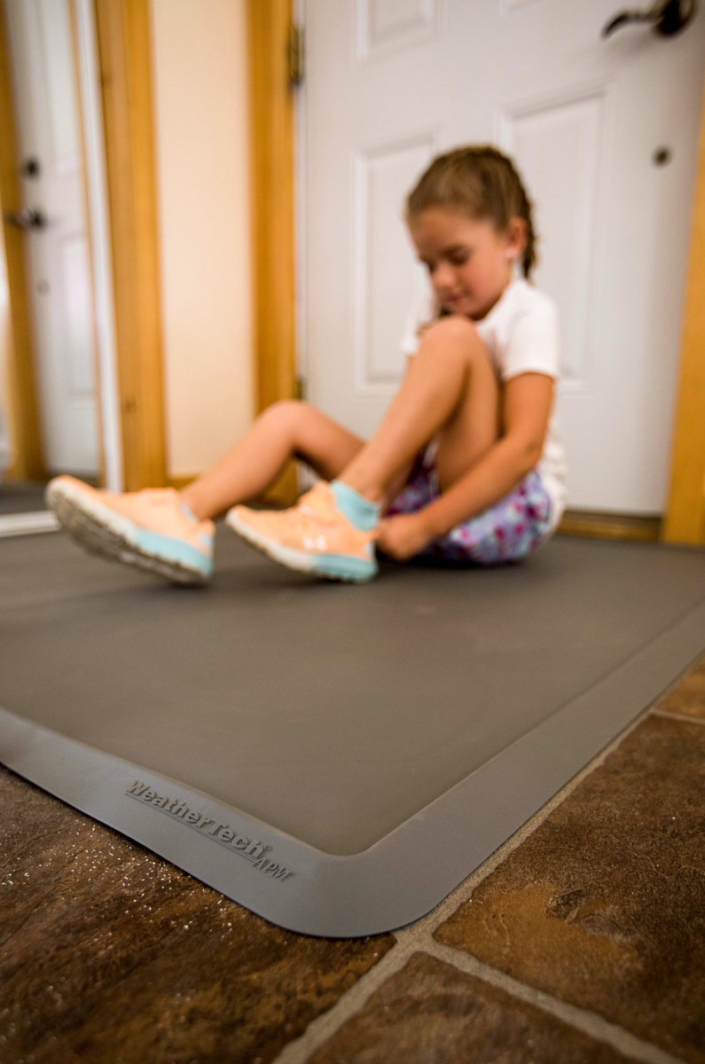 weathertechca's tweet photo. Refresh your front door this spring with #WeatherTech
๐ธ: The Canadian Tradition
#WeatherTechCanada #WeatherTechHome #OutdoorMat #IndoorMat #AllPurposeMat https://t.co/qfNQSCKuc7