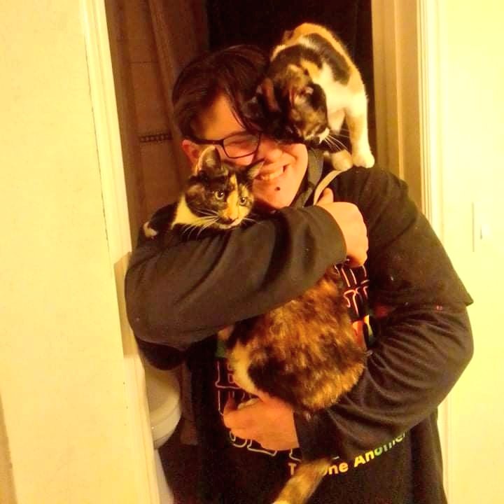 StardustChasm's tweet photo. ‼️ URGENT - PLS RT ‼️
Family of 2 autistic, disabled queers + 8 pets (5 cats, 3 hamsters) need help to stay sheltered!
https://t.co/KjVEhzgXkC
https://t.co/R0ch4bJcOW
https://t.co/iCBrDXfMTO
$octopuslaws8
Pls help, we've been looking for a safe home since 2016 with no luck. ✨ https://t.co/PWtMHQCO2q
