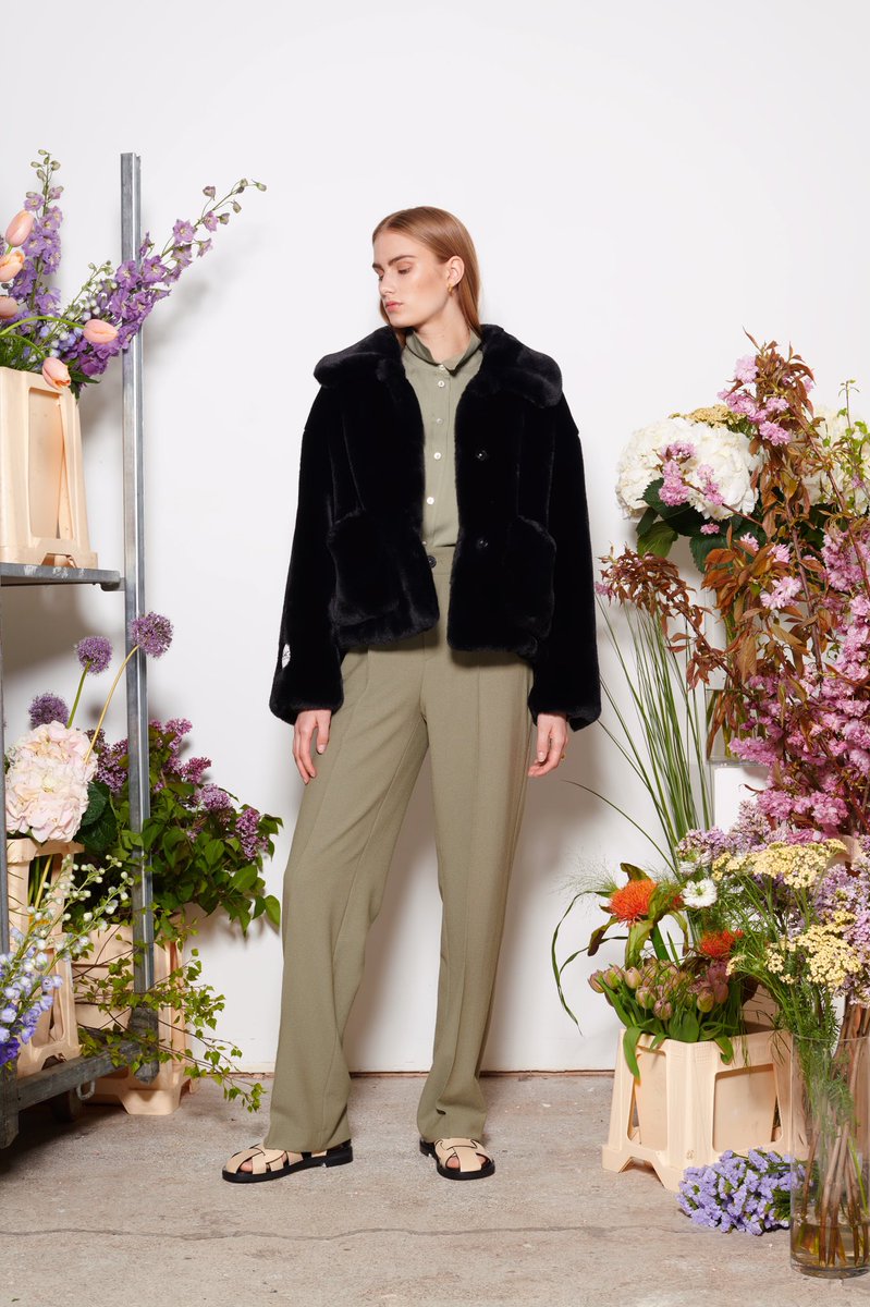 April showers, sustainable style. Couldn’t be cuter matching combo raincoat and hat from Jakke, both 15% off in our March edit ☁️ #aprilshowers 

shoptreen.com/collections/ma…