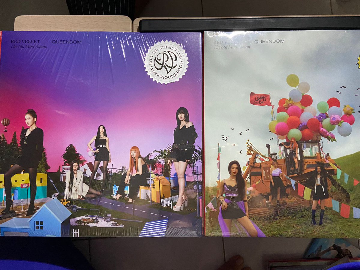 flowersnowie's tweet photo. 🛒WTS // Want To Sale 

Album Red Velvet - Queendom Sealed with poster 
• PB ver 340k/ea (night/day)
• Case ver 305k

✅Condition? DM for details
✅CO/Keep event shopee
✅Bisa DP (offer di dm) 
❌Hit n Run

🏡dom JATIM

tag. wts wtb wta wto jewel album sealed red velvet https://t.co/8Pdw3Vmb6y