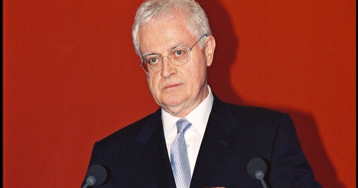 martindelmard's tweet photo. Lionel Jospin, sa fille Eva face à sa décision brutale : "Un soulagement..." https://t.co/kOuAoROlsz https://t.co/3l4Ss0ZmQ2