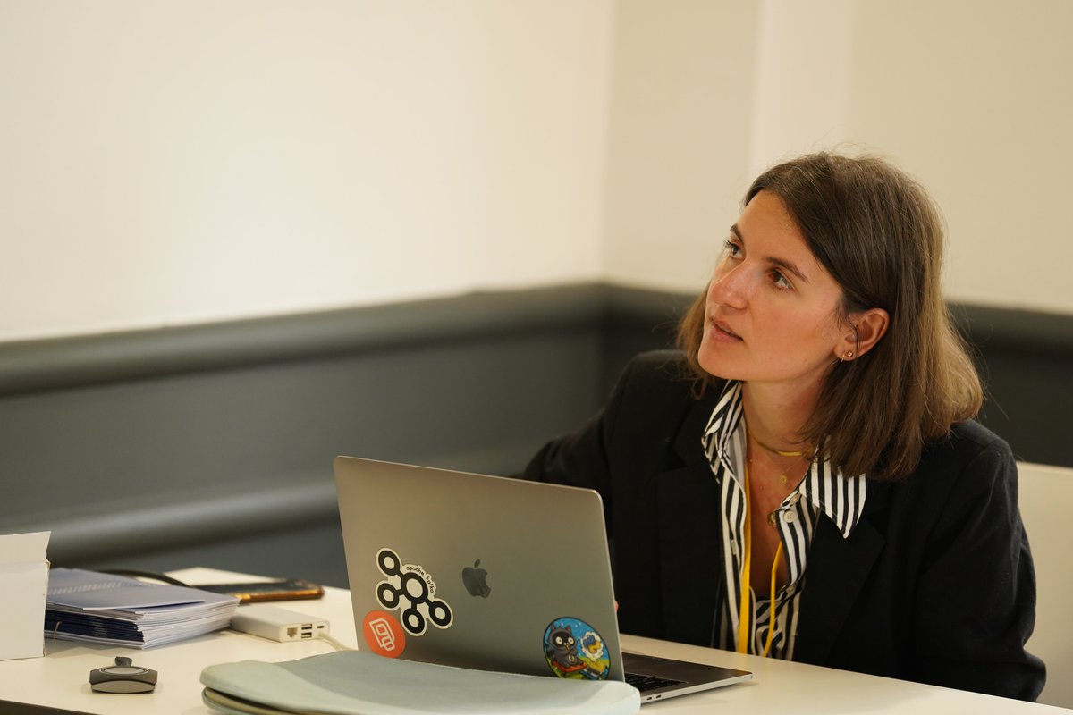 [#LaDuckConf] On passe à la séance de Live Coding avec <a href="/MokbelMaria/">Maria Mokbel</a> ! 💪

💡 Au programme ? Extraction et valorisation d'un #code exploratoire issu d'un Jupyter Notebook 

#Tech #LiveCoding #DataScience