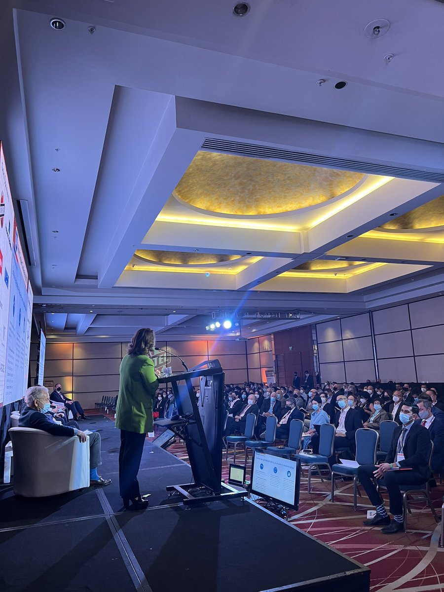 MinMineria_cl's tweet image. 🟡 Ministra de Minería, @MarcelaHernando, presentó las prioridades de la Política Nacional Minera y del programa de Gobierno del presidente, @gabrielboric, en la Conferencia Mundial del Cobre organizada por el CRU #CescoWeek @CentroCESCO