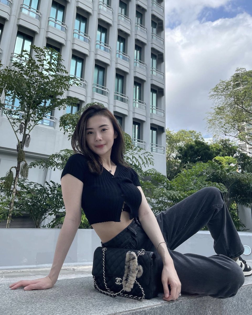 看到私信里很多有素质的留言, 感激不敬, 恕我无法一一回复

这么久没上来还是和各位报备一下，主要是忙

在此附上3张来报答长久以来的支持
欢迎重口留言

#曝光女友 #出卖女友 #分享老婆 #反差婊投稿 #反差人妻 #婊子 #骚货老婆 #淫荡少妇 #淫妻癖 #人妻婊 #大奶老婆 #淫荡人妻 #母畜 #肉便器 #辱骂 https://t.co/huZPaX3zwu