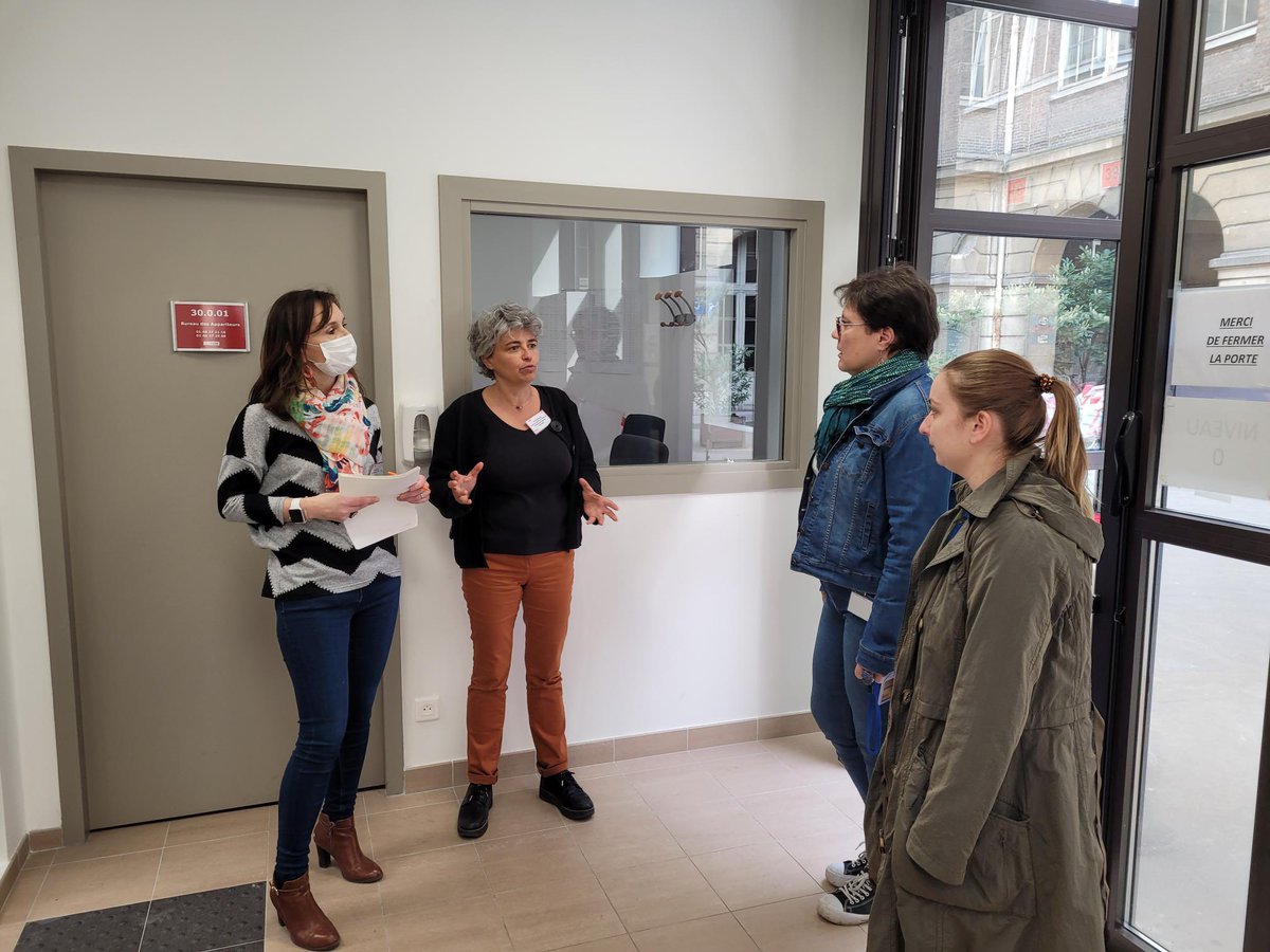 LeCnam's tweet photo. #Inauguration 🎓 Le Cnam Paris et la Direction Nationale du Numérique ont inauguré de nouveaux espaces de #formation au service de l’#innovation #pedagogique ! La prochaine inauguration d’espaces aura lieu le 31/03, de 12h à 14h. @LearningLabNet @LeCnamDN1 https://t.co/GJ6IVRsuyI