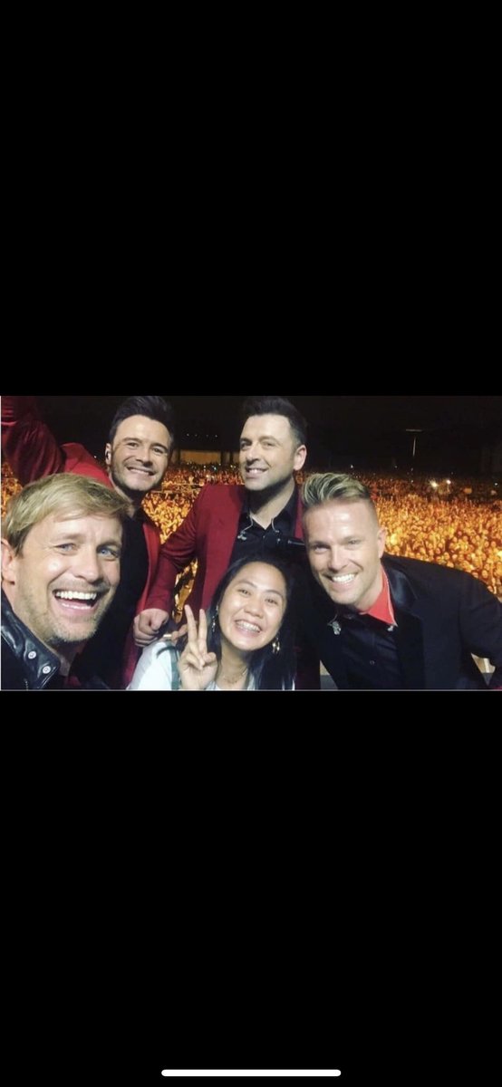 ___SuMin__'s tweet photo. I will always remember the lucky fans on stage when I think of #BetterMan ❤️#westlife #TwentyTour🥰🥰🥰@MarkusFeehily @NickyByrne https://t.co/ibHcMbGple