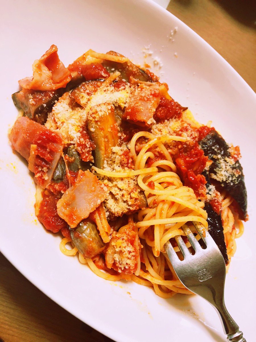 teamABC_JUSTICE's tweet photo. 今夜はカットトマト缶が安かったので
なすとベーコンのトマトソースパスタ🍅

美味しかったと自画自賛w

#KALDIカットトマト缶
#なすとベーコン
#パスタ https://t.co/6TFEJehKdz
