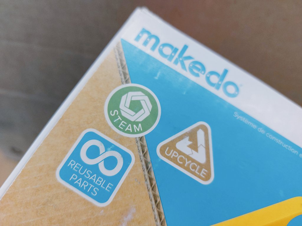 MrSchuermann's tweet photo. Co-planning #PeelEML #ExperientialLearning 'climate justice' pathways with #PeelLLC educators, that will help modern learners develop low-tech &amp; high-tech #MakerEd skills along the way at @GordonGraydon @PeelSchools 🤔💡⚡ https://t.co/5sKap5OUA4