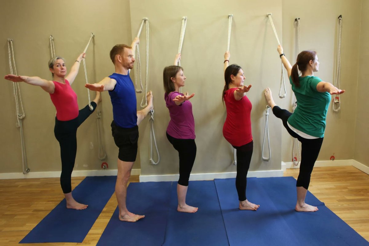 Tuesday of yoga classes:
GENERAL level class with Roisin O'Shea @ 19:00-20:15
Book here: buff.ly/3pogqos
PRICE: €10 
#zoomclasses #zoomyoga #stayathome #irishyogacommunity #yogaireland #irishyogateacher #iyengaryoga #iyengaryogateacher #breath #yogaforanxiety