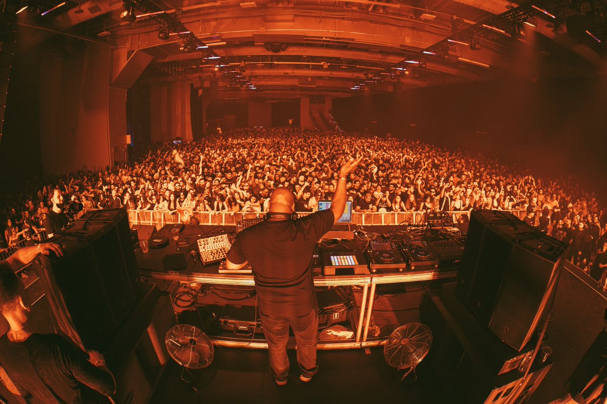 Latest Music Show #carlcox #elevation
#photography