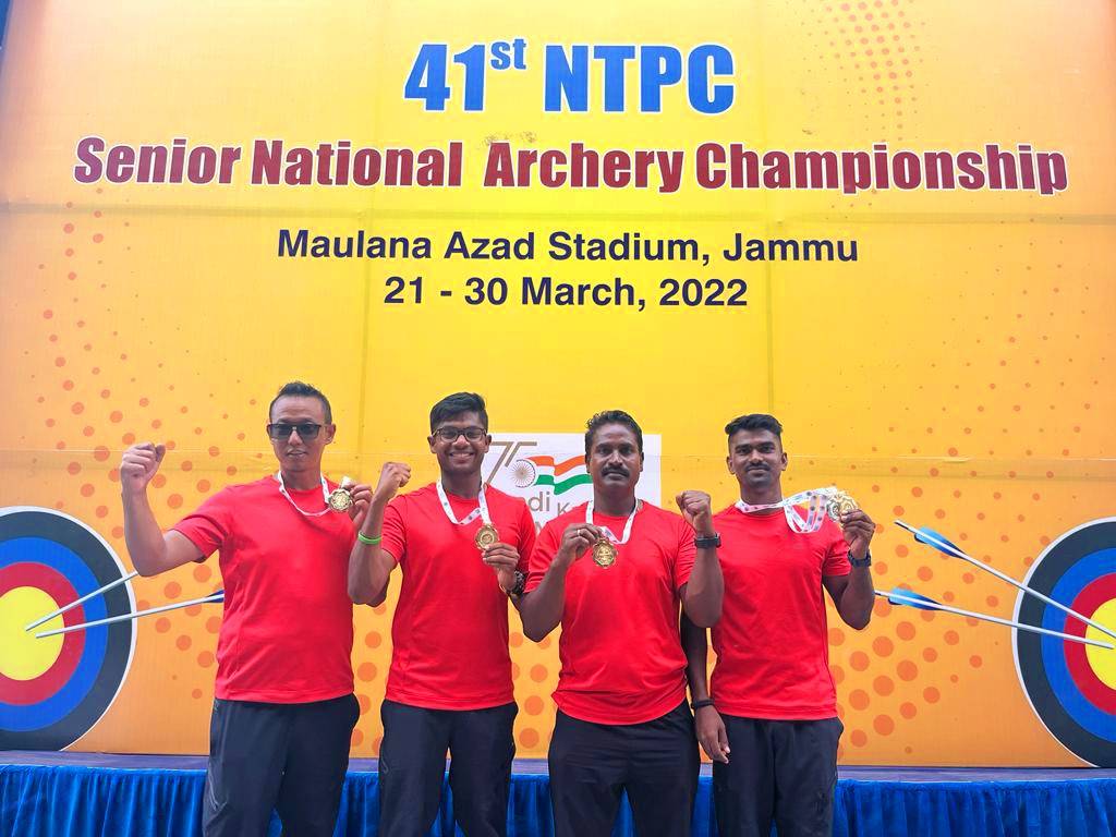 #Proud 

Havildar Gurcharan Besra of #BIHARRegiment, #IndianArmy won #GoldMedal in 41st #NTPC Senior National Archery Championship organised at #Jammu. 

#IndianArmy