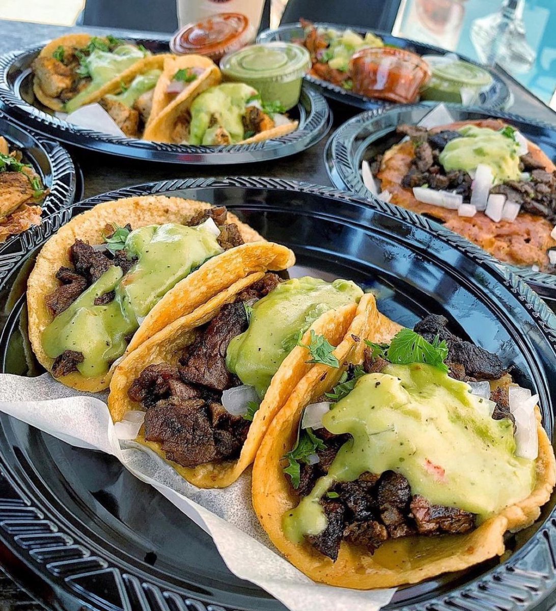 It’s Taco Tuesday - Go stuff your face. 

📸 <a href="/pablitoskitchen/">pablito's Tacos</a> | #TACOS
