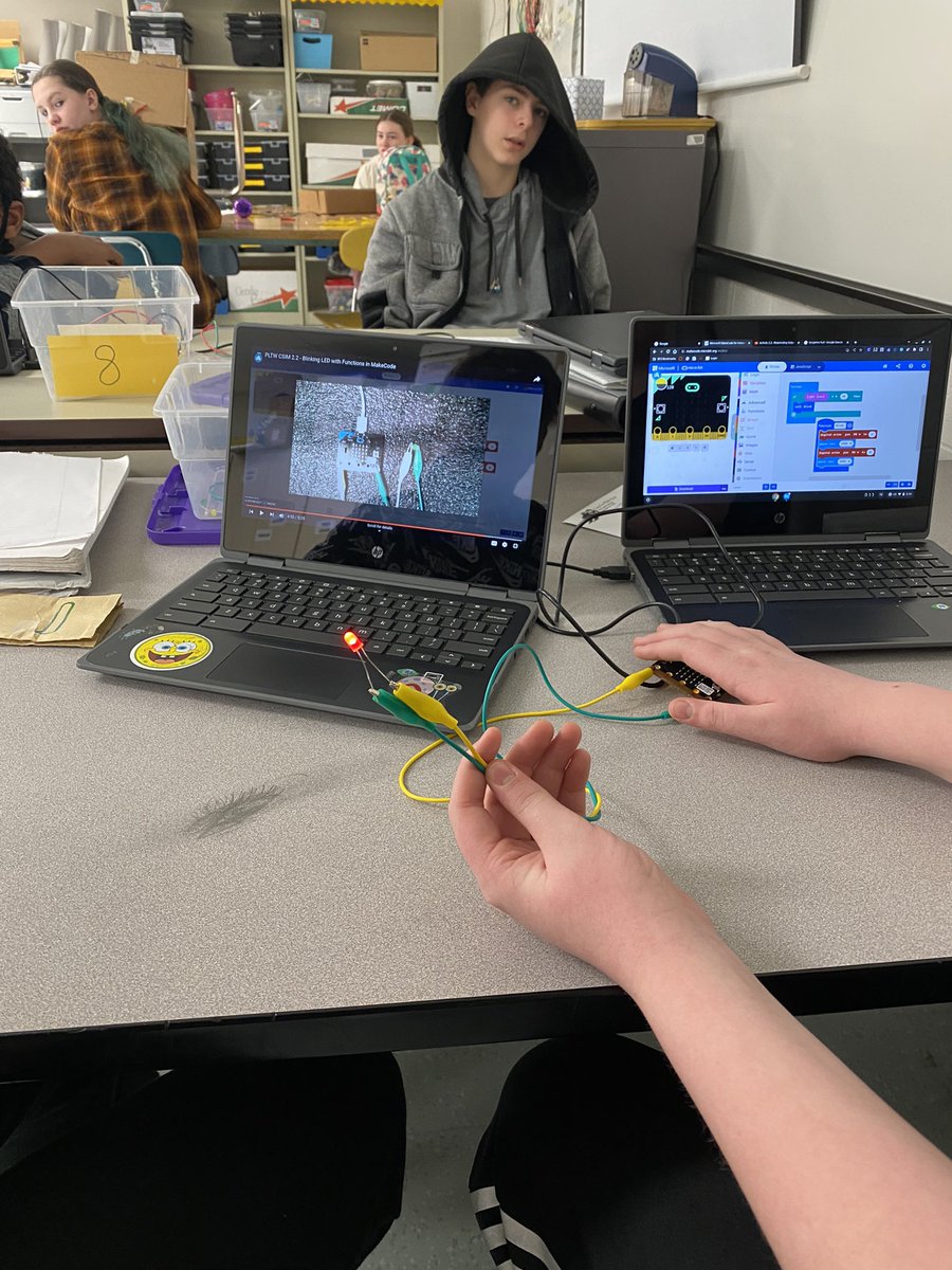 StephanieHagerty tweet media