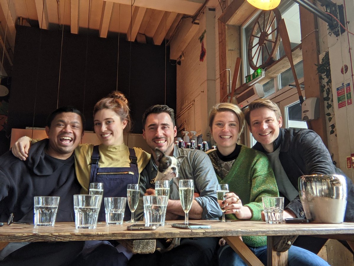 Happy Birthday to our production assistant Bee!! 🎁🐝🎈🎉

#productioncompany #birthdaygirl #team