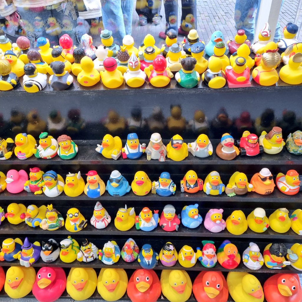 AnnaDelAire's tweet photo. #DuckStore #Amsterdam #Travel https://t.co/CRvnwGix8W