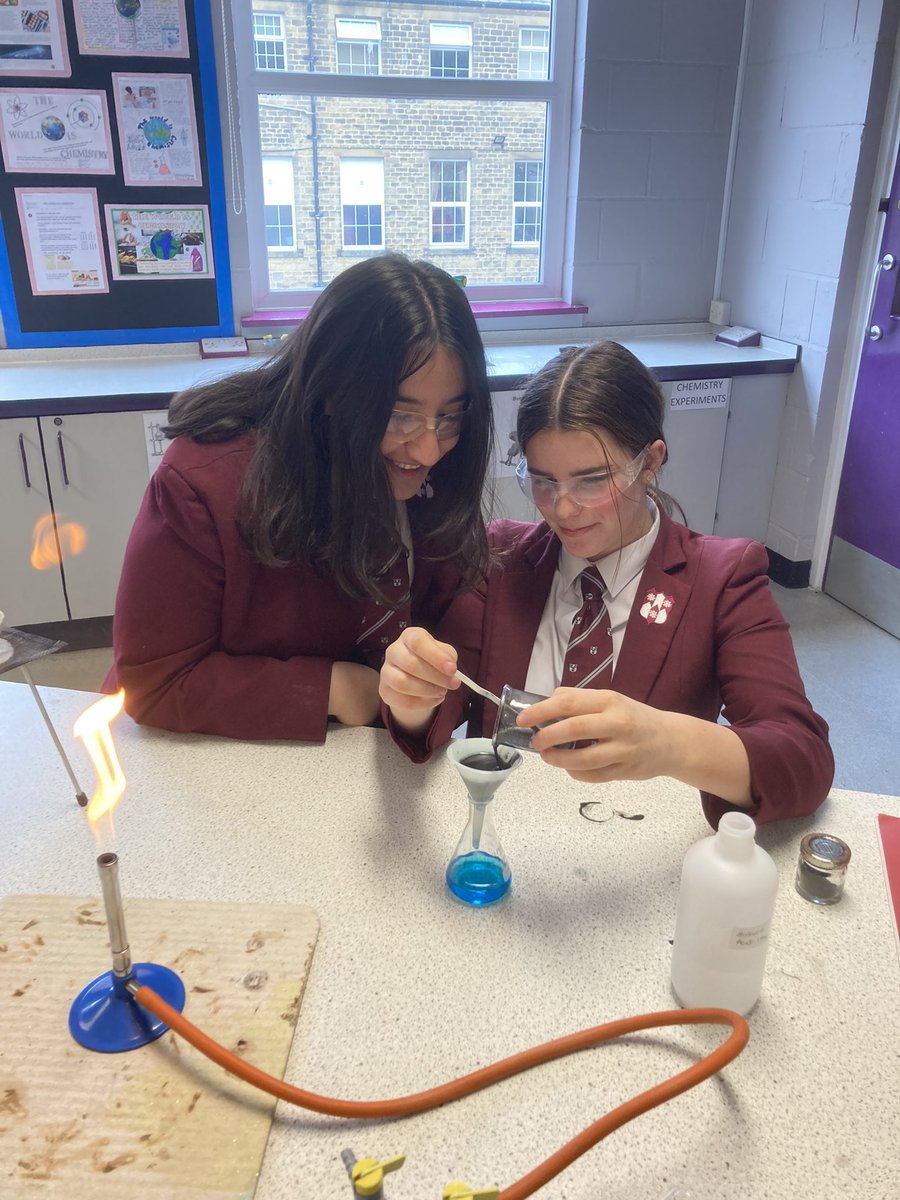 RishworthSci's tweet image. RP revision for chemistry. #Awesomeyear11 #practicalwork #chemistry