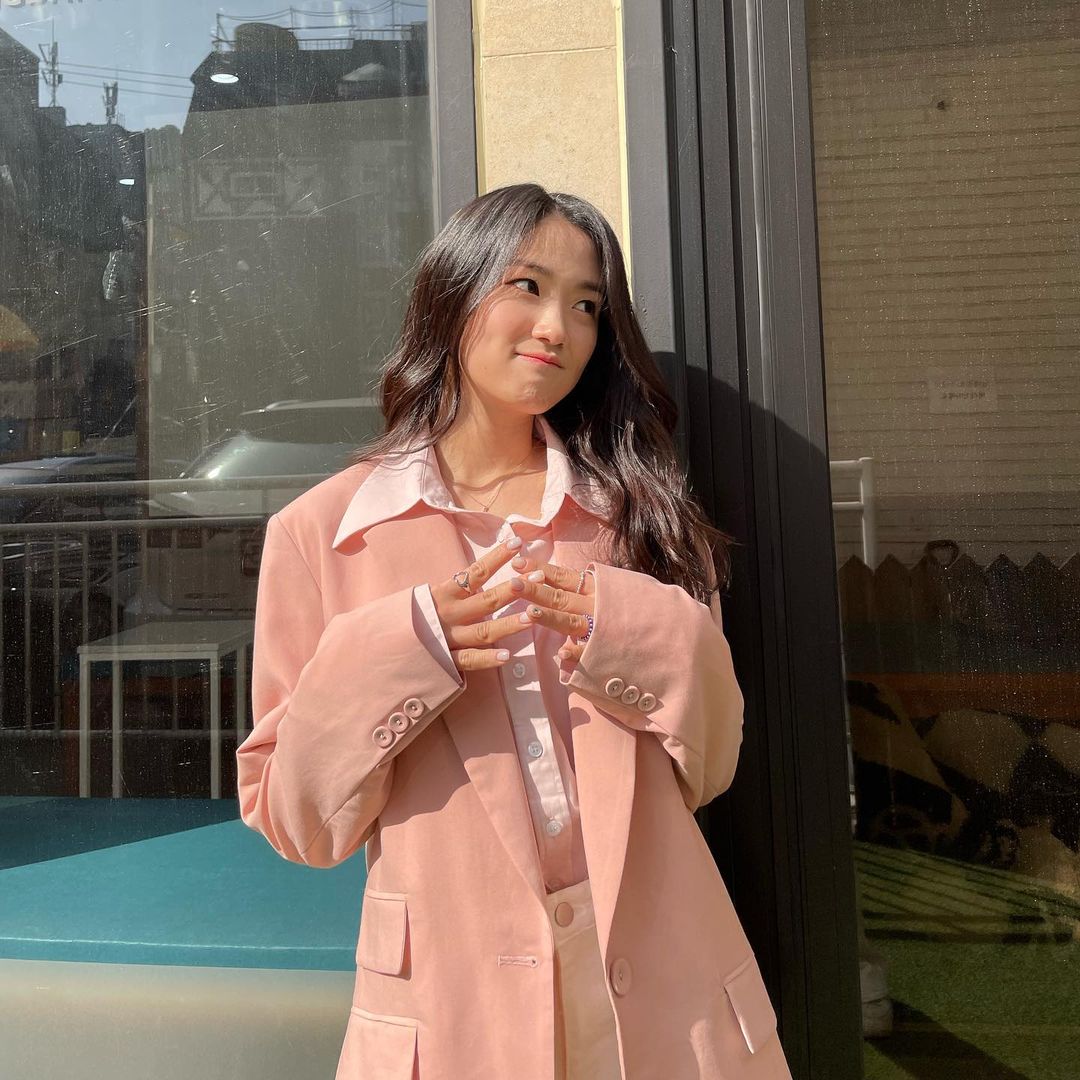 hellobungz's tweet photo. 220329 Kim Hye Yoon's instagram update
"Today😚"
#KimHyeYoon #김혜윤 #불도저에탄소녀 #TheGirlOnABulldozer #웬디의영스트리트 #Youngstreet #씨네타운 #Cinetown https://t.co/y0z7ET5SjL