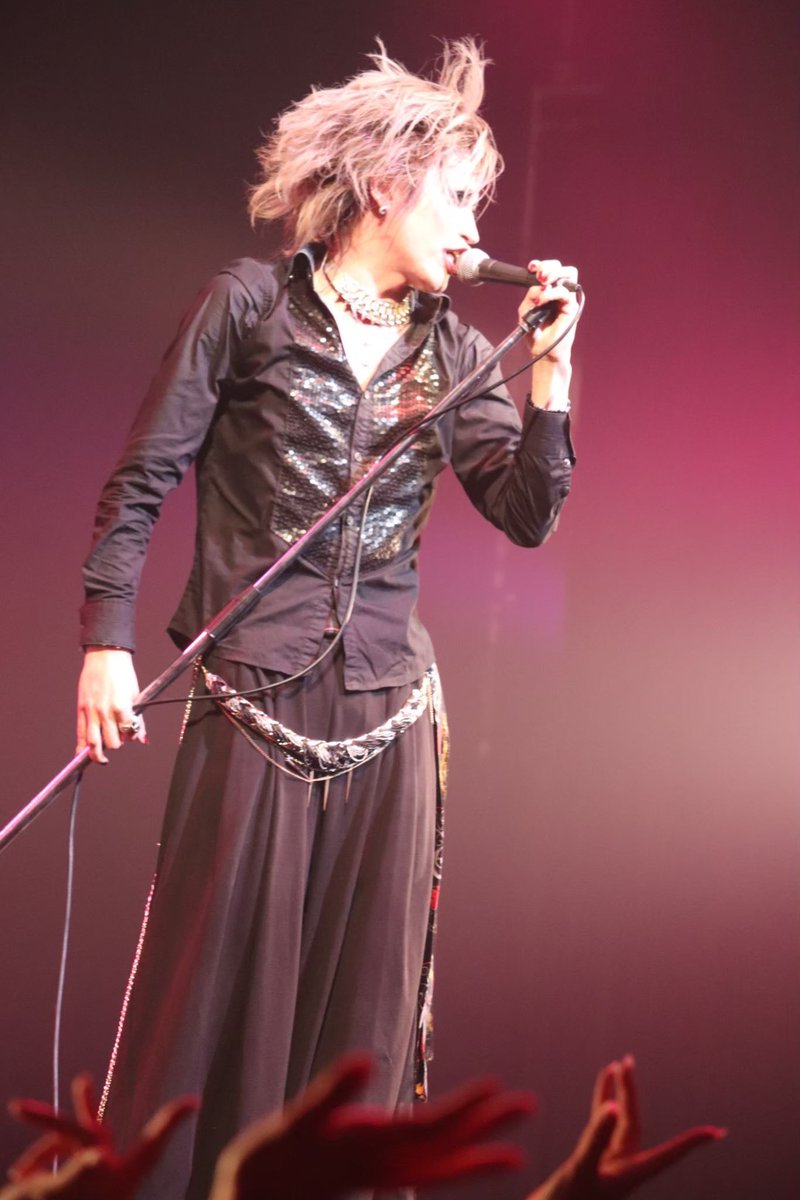 Ryoga_britannia's tweet photo. 池袋カプセルで売ってるムラシャン活用させてもろてます。

これのおかげで維持できてるブロンドヘア。

きたさんいつも無茶な(すんげぇ無茶な)要望に応えてくれてありがとう。

鬼の形相になりながらこちらの要望を聞いてくれる優しさに感謝です。

最近行けてないのでヘアメンテしてもらいたいな。 https://t.co/pRvWbP7Fiq