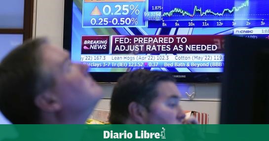 DiarioLibre's tweet photo. 🇺🇸 |#DiarioLibreUSA|  Wall Street cierra en verde una sesión de altibajos y el Dow gana un 0.27 % 

🔗 https://t.co/PCmmYeRNjL

#DiarioLibre #WallStreet #Bolsadevalores #Decenso #Alzas https://t.co/9CK4Xb0rMl