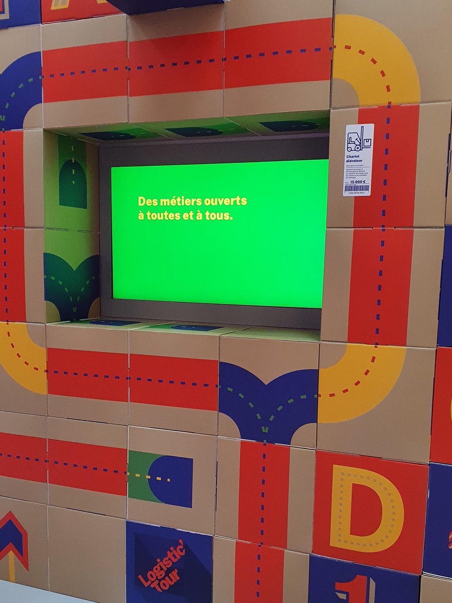 Découvrir les métiers de la logistique grâce à #logistictour à <a href="/EURALOGISTIC/">EURALOGISTIC</a> ? 11 demandeurs d'emploi du #Douaisis et du #Somainois ont pu découvrir aujourd'hui des métiers ouverts à tous #AvecPoleEmploi. Une immersion ludique et pratique, inspirante.