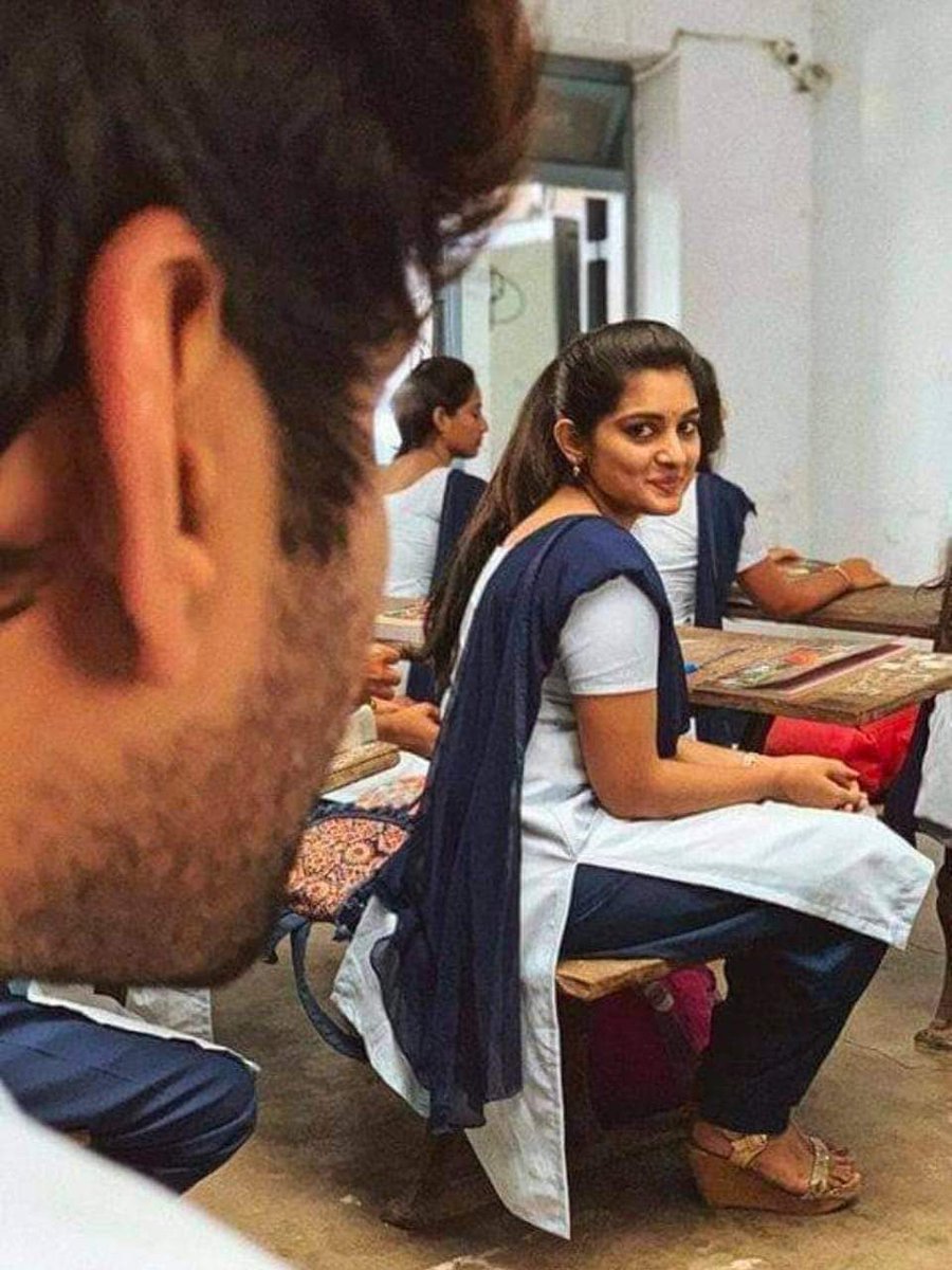 BejuwanBanker's tweet photo. बर्बाद करने के लिए एक नजर ही काफ़ी है 😊 https://t.co/yADqHaiSc6