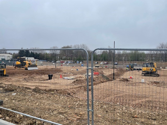 SquibbGroupLtd's tweet photo. Whipps Cross Hospital coming together! #Demolition #Plant #Machinery #WhippsCross #Hospital https://t.co/n5EnWgiczk