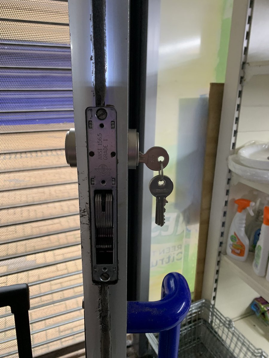 Barnsleylocks11's tweet photo. A few jobs done in Barnsley on both Domestic and Commercial Propertys #locks #commercial #barnsley #southyorkshire #Security https://t.co/qf2BYjQFX9
