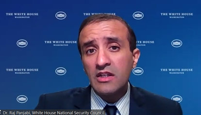 rani_action's tweet photo. The war in Ukraine is critical, but let's not forget that pandemics are also geopolitical crises. Our response cannot lag behind, "we can chew and walk at the same time": @rajpanjabi from @WhiteHouse  acknowledging governments' capacity to #EndCOVID &amp; #PreventTheNext pandemic. https://t.co/i7sP6OTYeH