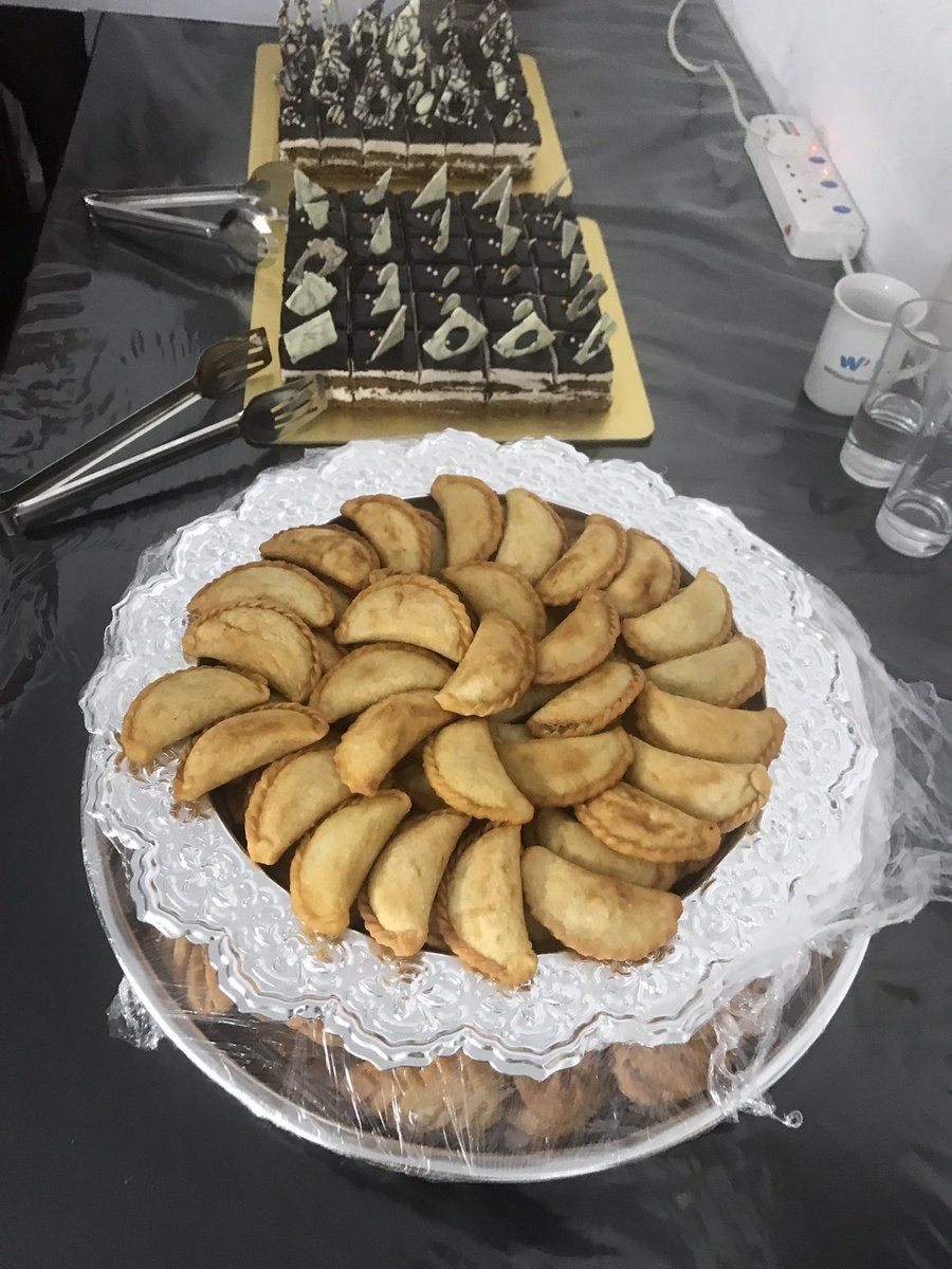 nhr_rob's tweet image. Thank you @_Rupok_ bhaia ❤️
Such a lovely gift. 
Foods were too good 😊 

Today was a GOOD day 😊
#LifeAtWPDeveloper