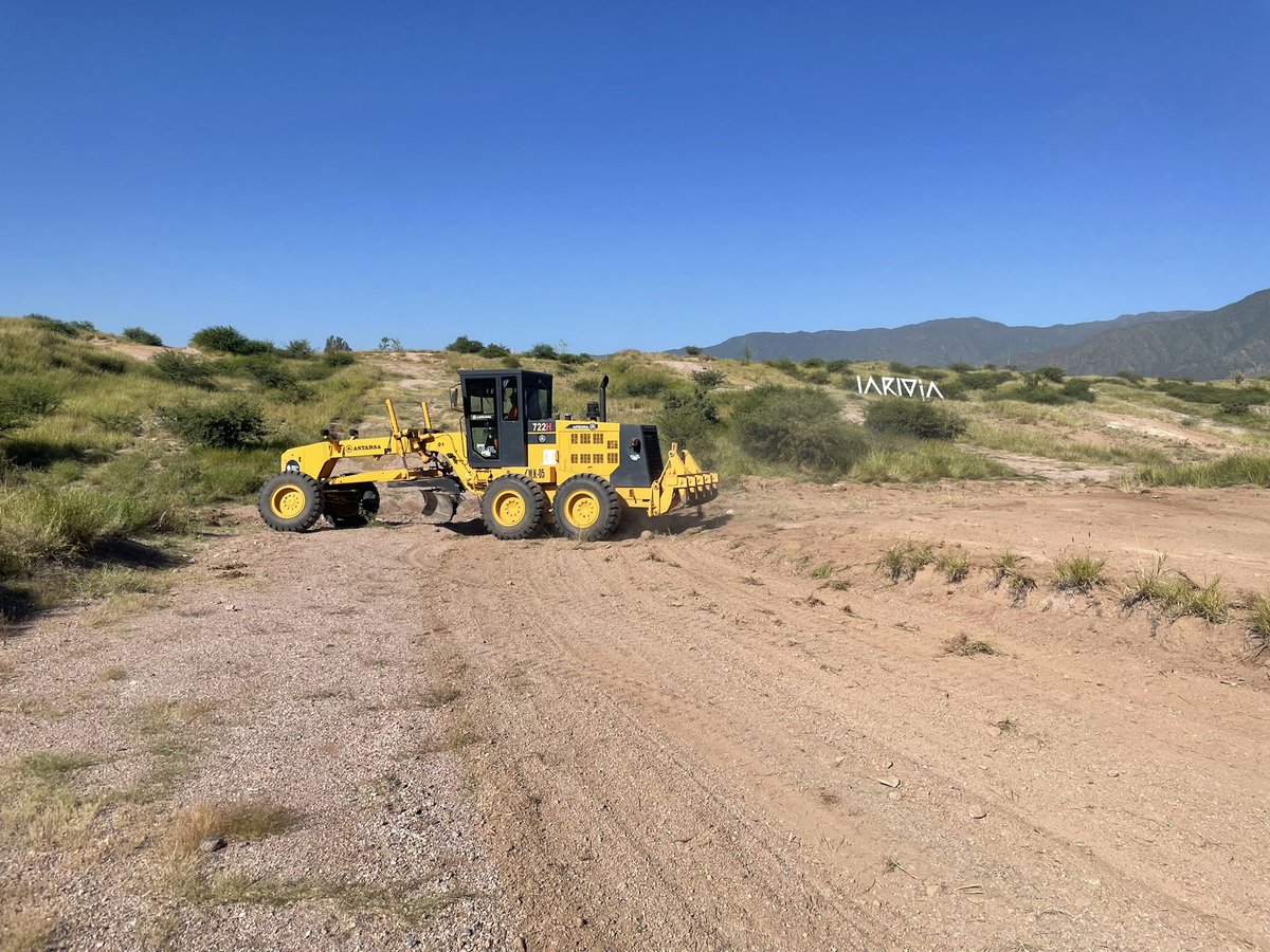 EmaTelloOK1's tweet photo. RECUPERACIÓN DEL CIRCUITO DE MX EN EL “AUTÓDROMO LA RIOJA”
@GobDeLaRioja @QuintelaRicardo @turcomenem @amolinalarioja @turquitomenem @riojavial 
Se viene el argentino 🇦🇷🇦🇷🇦🇷🇦🇷 https://t.co/SnStum6NgW
