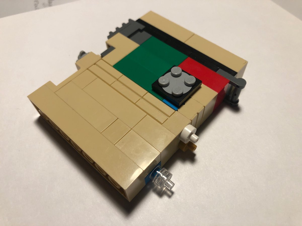 oldmanJan's tweet photo. Good morning Twitter LEGO and medicine fans!
Who can identify the model of ventilator I’ve tried to build here? https://t.co/7rPo4vxFOh