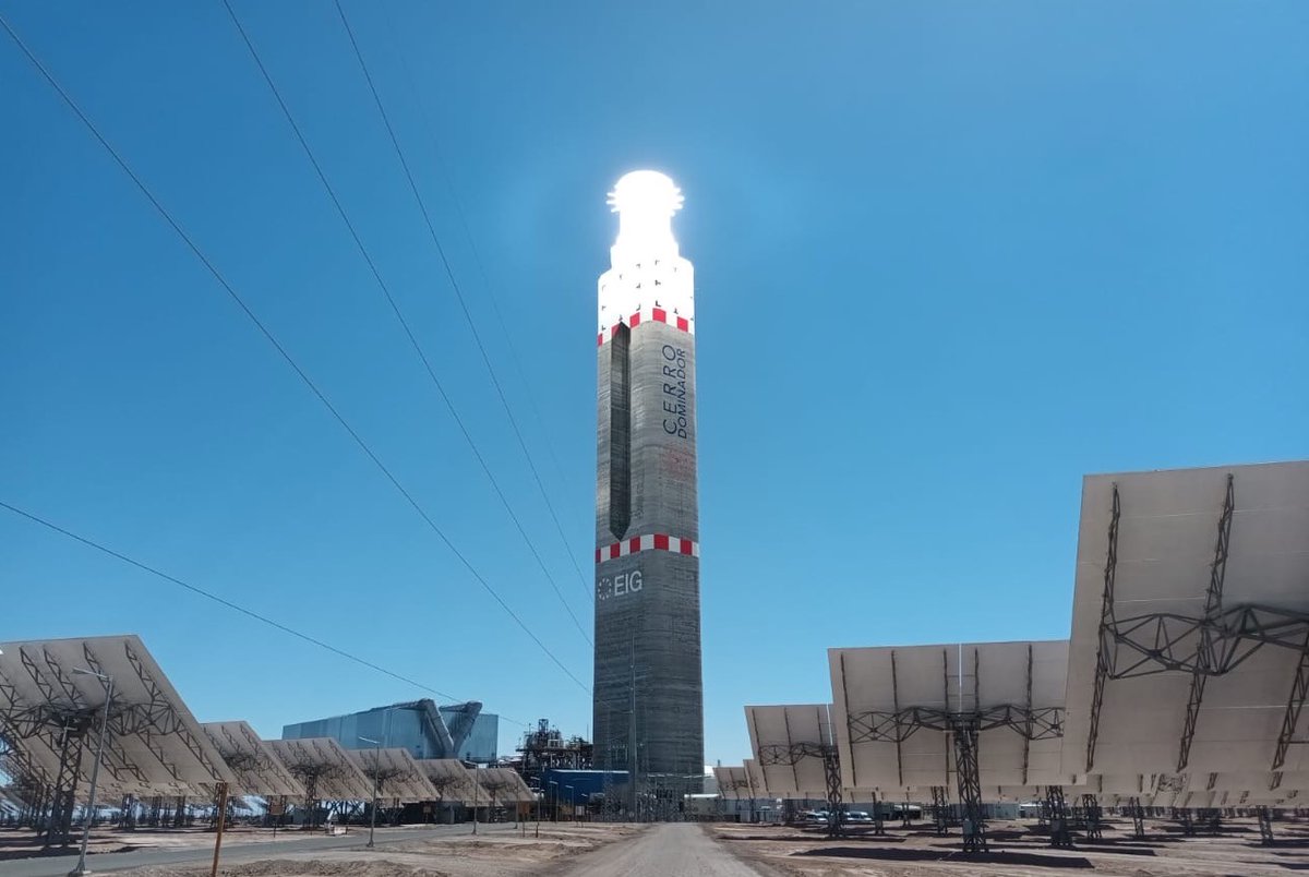 El fin de semana nos reconectamos al SEN. Estuvimos detenidos por un desperfecto en el sistema de generación de vapor. Una planta joven requiere paradas planificadas para corregir/detectar fallas. En este tiempo aprovechamos de hacer el mantenimiento del primer semestre de 2022.