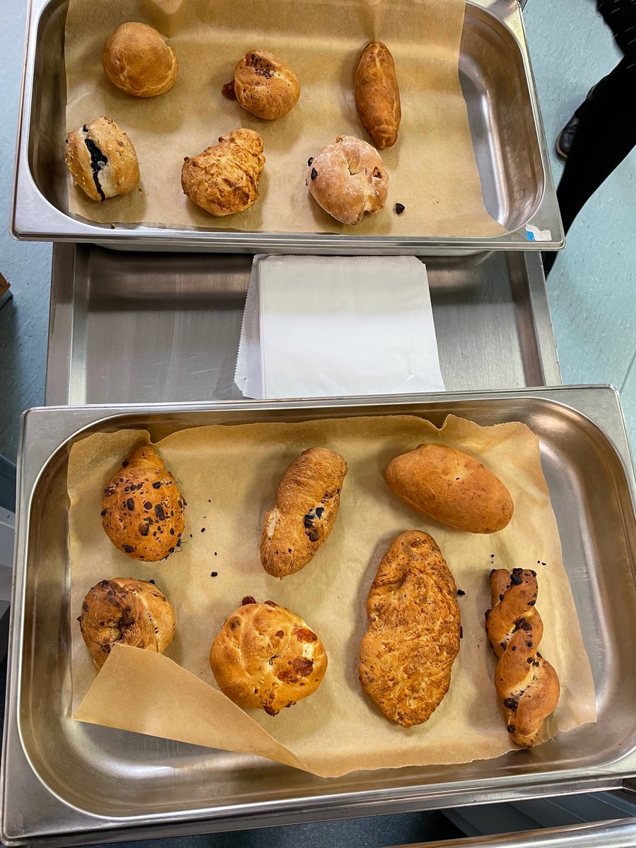 Carltonacademy1's tweet photo. Year 6 have been designing a new bread based product as part of their design and technology learning. Today they have been creating their products and they smell delicious! If they need any help with tasting, I’d be happy to help! https://t.co/42f6MdljR8