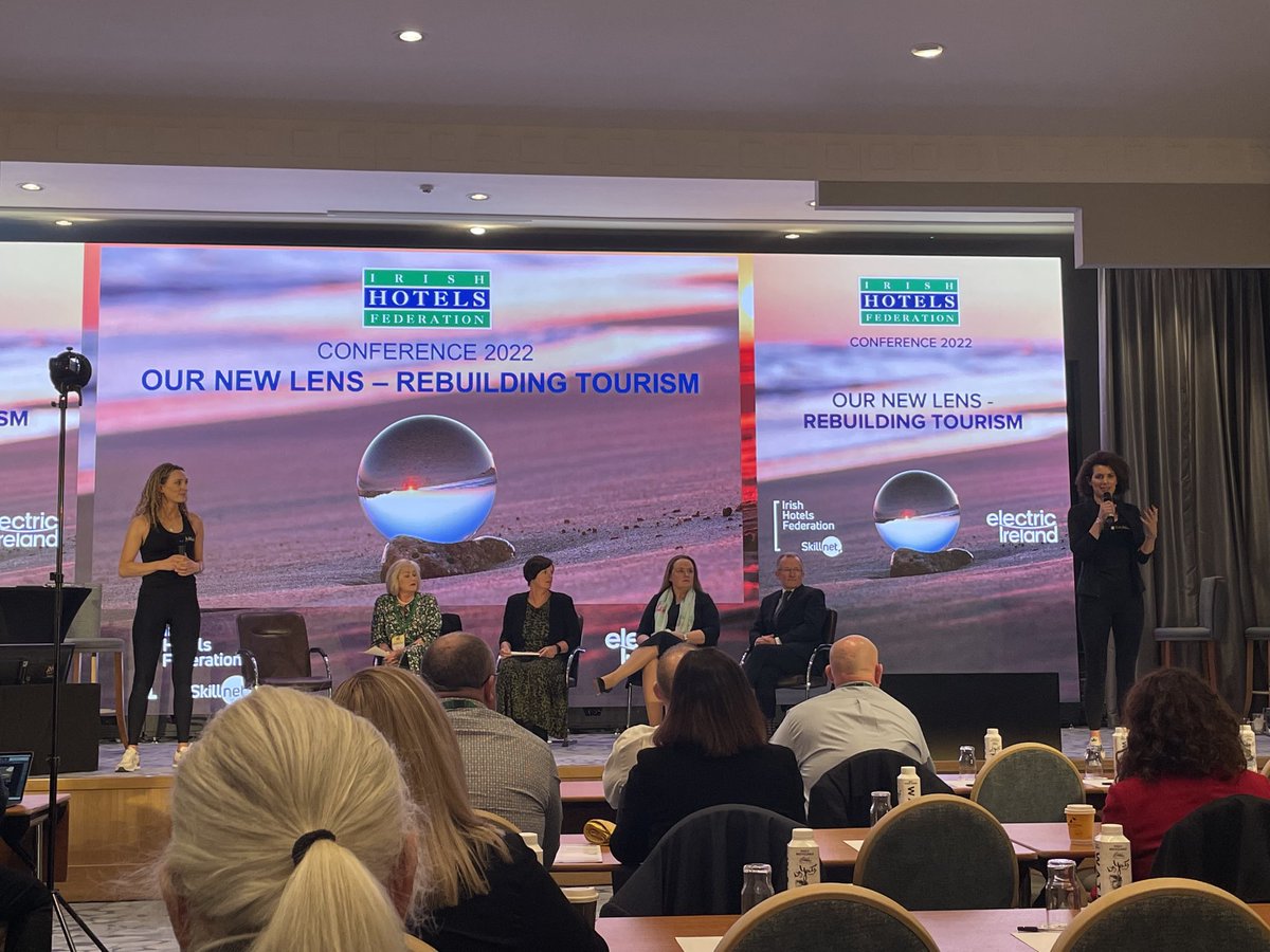 Richardloaf's tweet photo. Body and Kind rocking it at #ihf22 ⁦@BodyandKind⁩ https://t.co/tCSHwalOtw