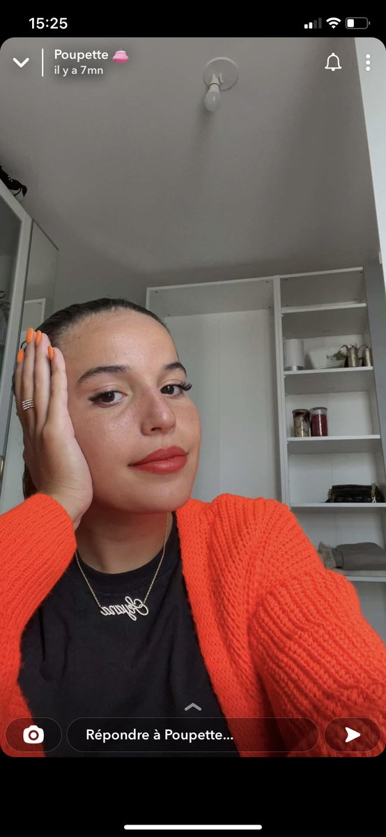 ladzz22's tweet photo. Elle me fait tellement de peine qu’Allah lui vienne en aide 🥺🤲🏻 #poupettekenza https://t.co/f6jeUIQdc3