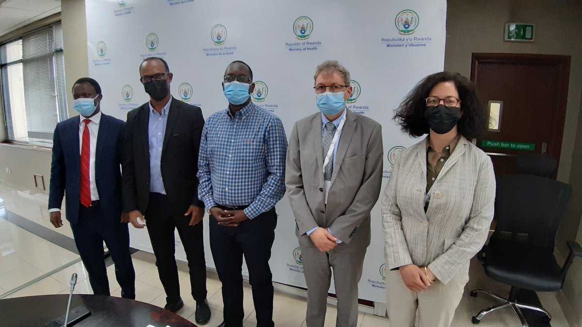 Excellente réunion de travail avec le Ministre rwandais de la Santé, S.E.M. Daniel NGAMIJE, les principaux membres de son staff et 3 de nos entreprises (Unizima, la start-up MDS-Imaging et AM EDPU Technologies) <a href="/PDELCOMMINETTE/">PascaleDELCOMMINETTE</a> <a href="/KempeneersM/">Michel KEMPENEERS</a> <a href="/AWEX_Belgium/">Wallonia Export & Investment Agency</a> @AwexWbi <a href="/RwandaHealth/">Ministry of Health | Rwanda</a>