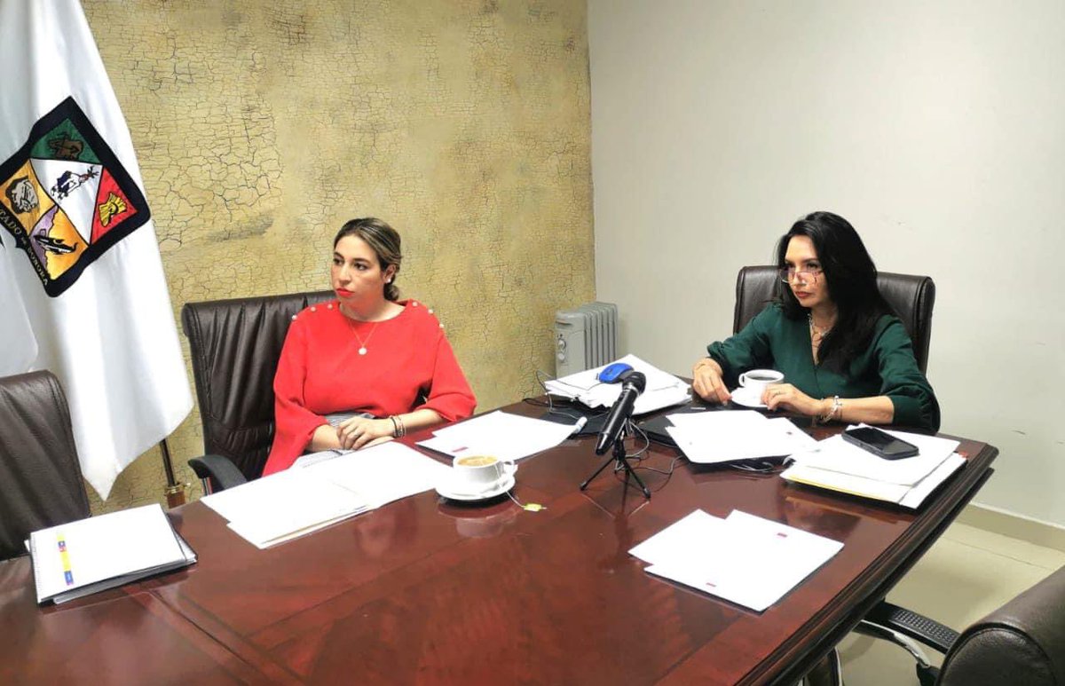 Natalia Rivera (@nataliariveragr) on Twitter photo Reunión de trabajo con las Senadoras <a href="/M_OlgaSCordero/">Olga Sánchez Cordero</a>, <a href="/sylbeltrones/">Sylvana Beltrones</a> y el Senador <a href="/Arturo_Bours/">Arturo Bours Griffith</a>; presentes las Diputadas <a href="/KarinaZarateF/">Karina Zárate</a> y <a href="/DianaKarinaBa/">Diana Karina Barreras</a>, el tema fueron las niñas y los niños de #Sonora, los grandes retos para proteger sus derechos. Reunión de trabajo con las Senadoras <a href="/M_OlgaSCordero/">Olga Sánchez Cordero</a>, <a href="/sylbeltrones/">Sylvana Beltrones</a> y el Senador <a href="/Arturo_Bours/">Arturo Bours Griffith</a>; presentes las Diputadas <a href="/KarinaZarateF/">Karina Zárate</a> y <a href="/DianaKarinaBa/">Diana Karina Barreras</a>, el tema fueron las niñas y los niños de #Sonora, los grandes retos para proteger sus derechos.