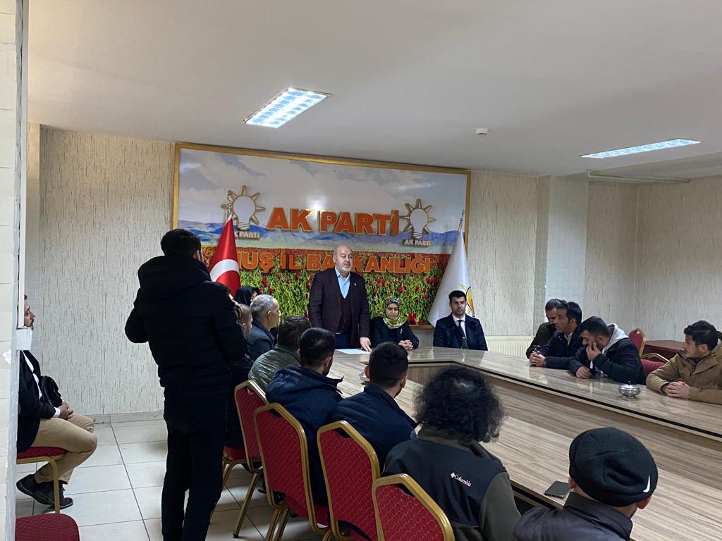 Muş uyuşturucu ile mücadele derneği başkanı Alpaslan Bingöl ve Dernek üyelerini MKYK üyemiz <a href="/saziyegunduzz/">Şaziye GÜNDÜZ</a>  hanımefendi ile birlikte,İl Başkanlığımızda ağırladık.

Uyuşturucu ile mücadelemize tüm imkanlarımızı seferber ederek devam edeceğiz.

<a href="/Akparti/">AK Parti</a> <a href="/AKGMTeskilat/">AK Parti Teşkilat Başkanlığı</a>