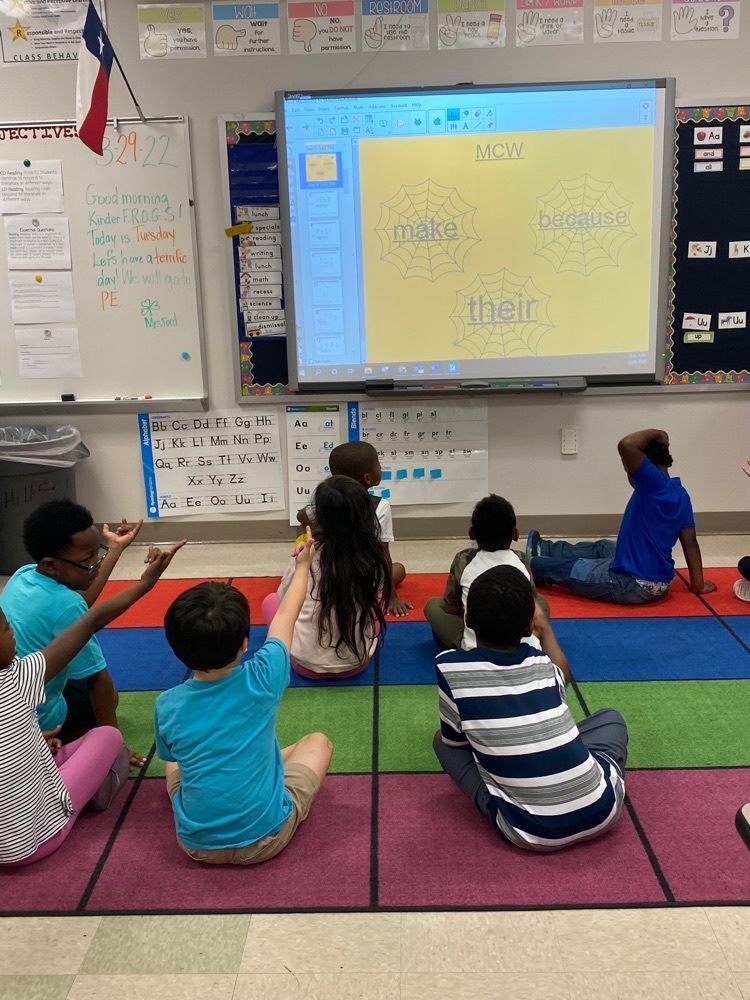 RameyTylerISD's tweet photo. Students in Mrs. Ford’s kinder class are using their spidey senses and shooting most common words out! Way to go kinder friends! 🕷 🦸♀️ #work4win https://t.co/MWBRy7LoIY