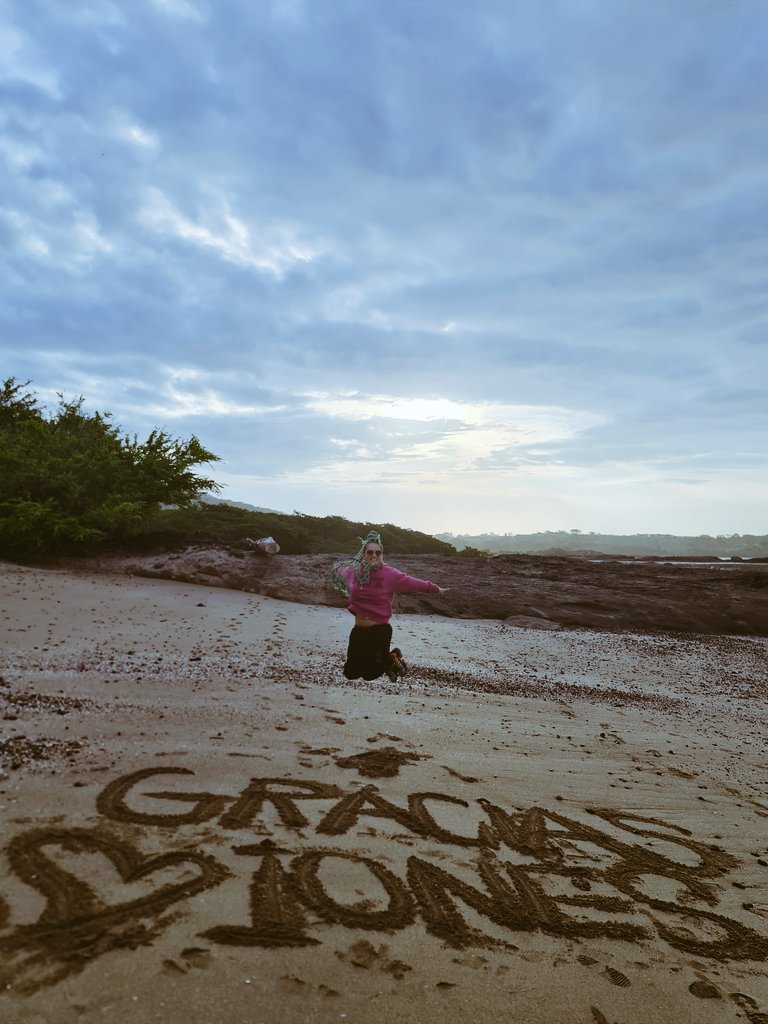 AlejandraNFT's tweet photo. ✨We did it :) thanks to @Imaginary_Ones for give us this amazing WL we are pretty sure that we are going together to the moon
Tudemun :)
@patriciacbz87
#ionfollowion #whitelisted #criptobeach https://t.co/m3nnj5iuax https://t.co/Df8FYsIRV2