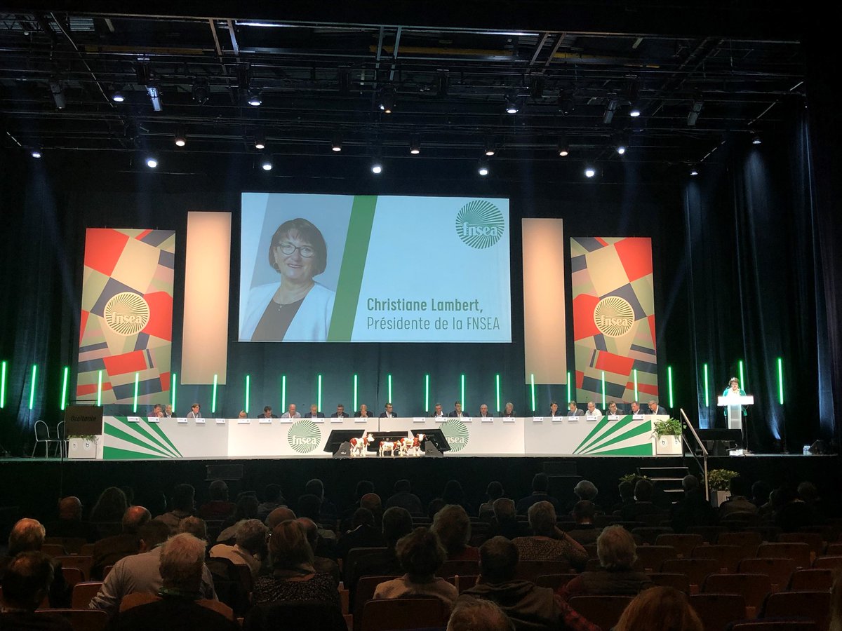 FDSEAduDoubs's tweet photo. La @FDSEAduDoubs est fière d'accueillir le 76ème #CongrèsFNSEA à @villedebesancon ! Plus de 1000 congressistes venant de toute la 🇫🇷 : de beaux moments d'échange en perspective ! https://t.co/SfRZCZkJ0W