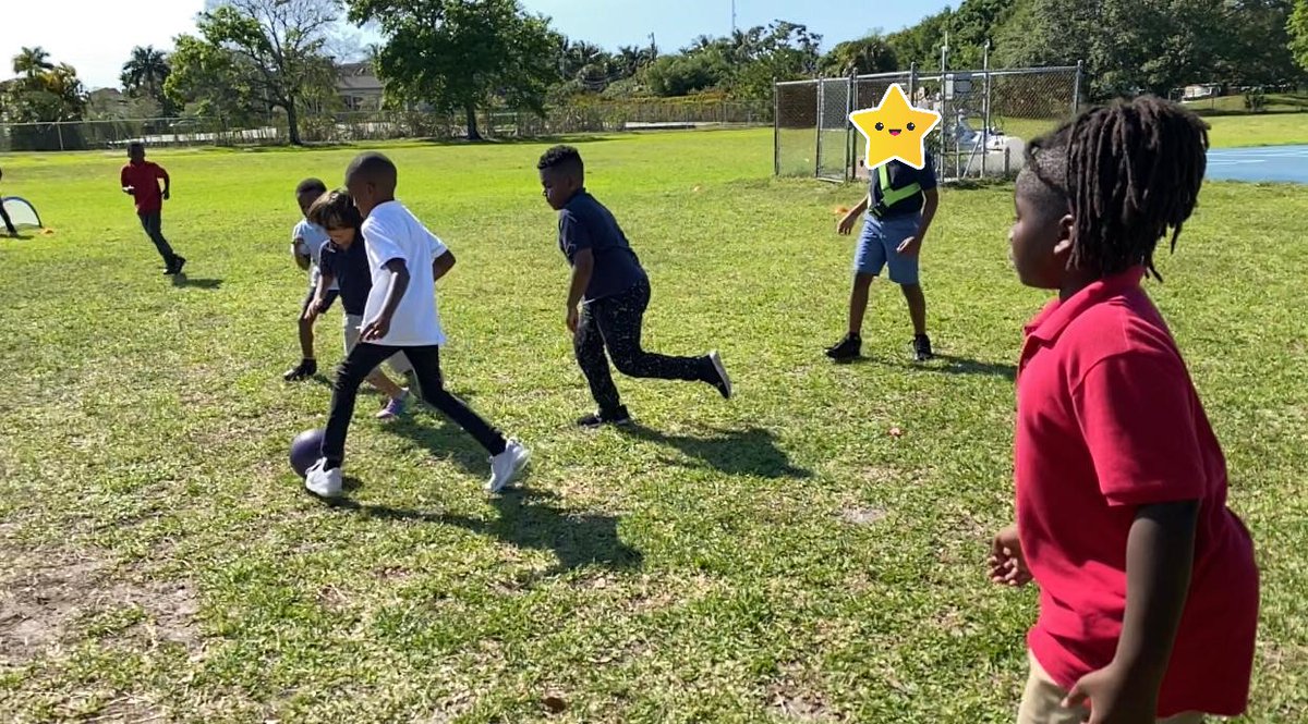 STESAfterschool's tweet photo. Starting off sports club by learning about soccer! @SeminoleTrails @PrimeTimePBC @ExtLrngSDPBC @pbcsd  #AfterschoolWorks #AfterschoolMatters https://t.co/mRDmopiOXL