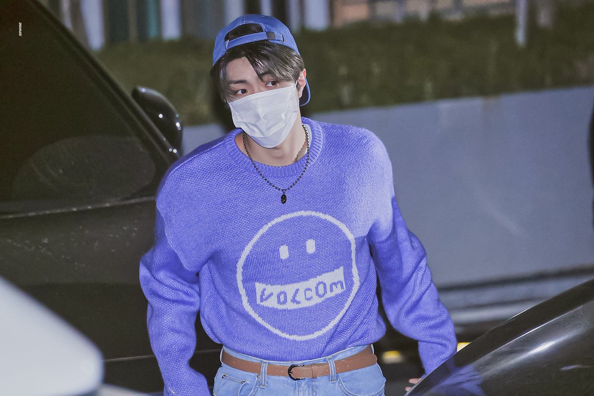 onfdaily's tweet photo. almost end of March, let's have this purple boy 💜 https://t.co/PyoqPy0jhW