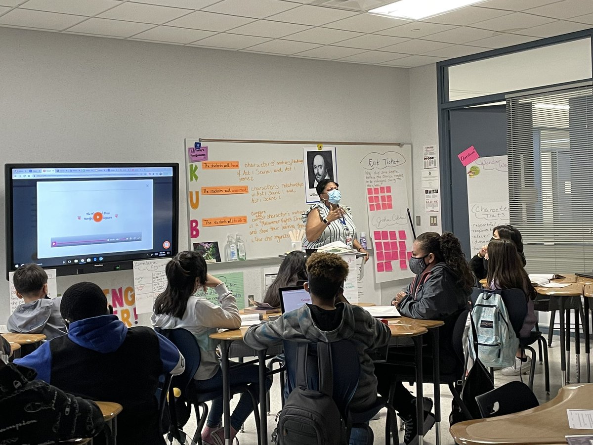 DrFavyCantu (@drfavy) on Twitter photo Discussing Shakespeare with the 5th grade students <a href="/JohnsonES_AISD/">Johnson Elementary</a> Talking character motivations and predictions on what they will do next #AldineForward Discussing Shakespeare with the 5th grade students <a href="/JohnsonES_AISD/">Johnson Elementary</a> Talking character motivations and predictions on what they will do next #AldineForward