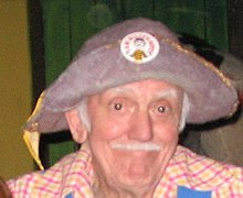 daveainsworth63's tweet photo. Great comedians born in Wales - #7 Stan Stennett born in Pencoed, Bridgend in 1925. He did variety, concerts, pantomime and straight acting. He compered the show in the Roses Theatre Shrewsbury when Eric Morecambe sadly died in the wings in 1984. #StanStennett #Bridgend https://t.co/znYUw7hI2f
