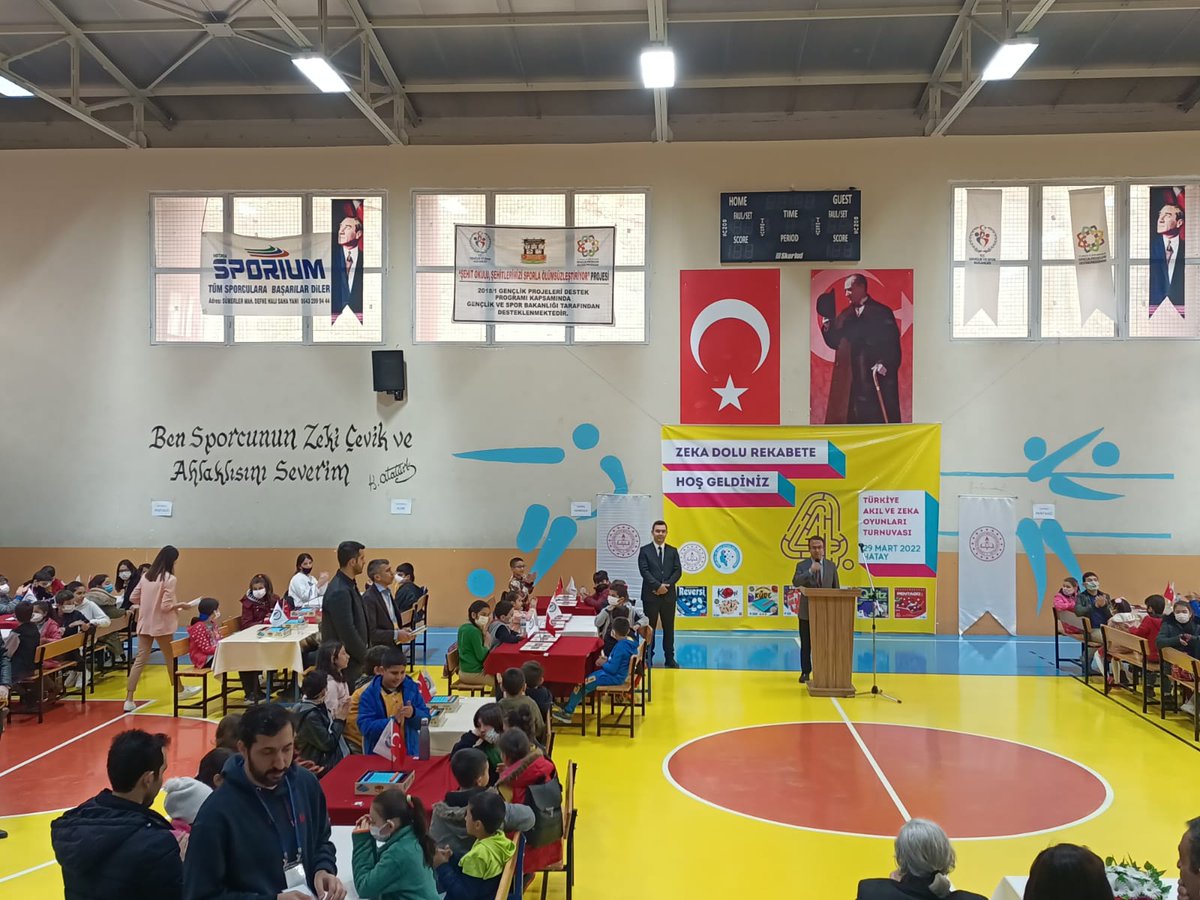 Akıl ve Zeka Oyunları Federasyonu ve Bakanlığımızın birlikte yürüttüğü 4.sü düzenlenen Akıl ve Zeka Oyunları Turnuvası İl Milli Eğitim Müdürümüz Sn. Mesut ÇERKO , Defne İlçe Milli Eğitim Müdürümüz Sn. Kemal GÜLİSTAN'ın katılımlarıyla okulumuzda düzenlendi.