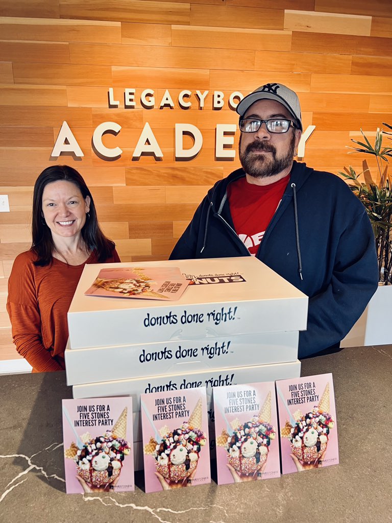 5stonesfamily's tweet photo. We ❤️ Our Local Businesses! Such a blessing to give away free donuts to @legacybox & Chattanooga College Medical Dental and Technical Careers and invite them back to the Interest Party this Sunday at the Ooltewah Whistle Stop! #fivestonesfamily #interestparty #sundaesonsunday https://t.co/3wk6XoQE9h