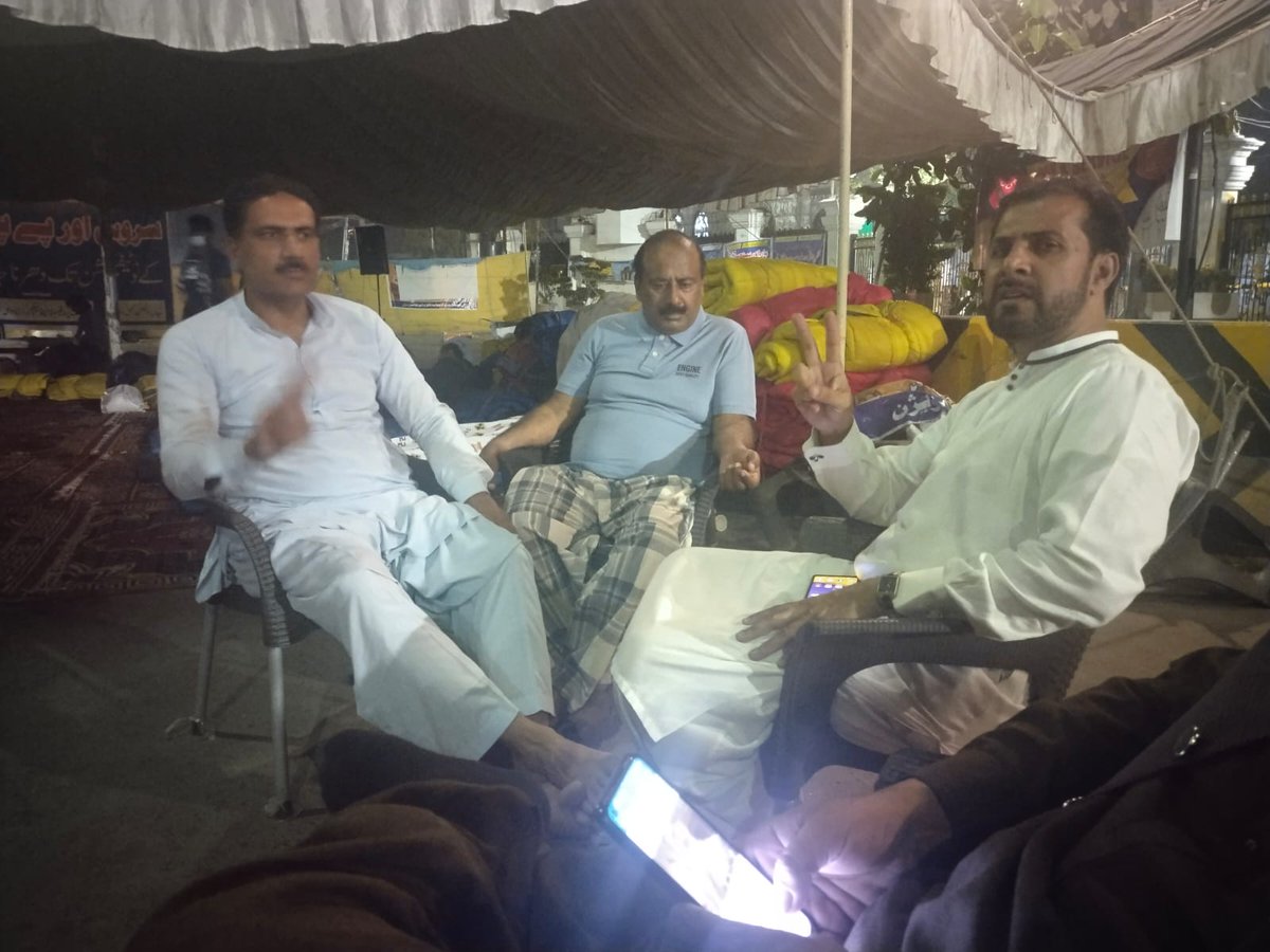 EidiKamran's tweet photo. #SaveTeacher_SecureFuture
Mirza Javed SB
Great leader https://t.co/jq2lDKfnPr
