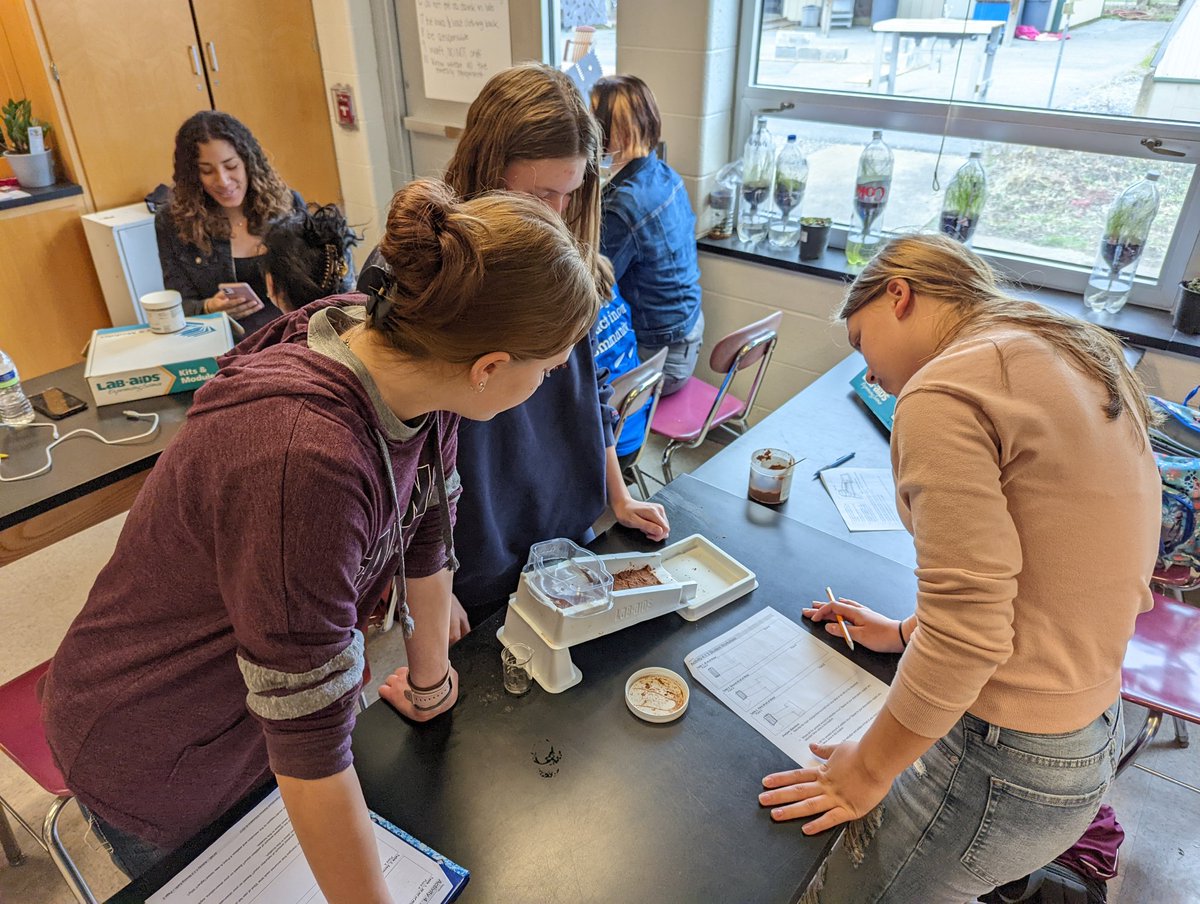 Nell Barbour tweet media